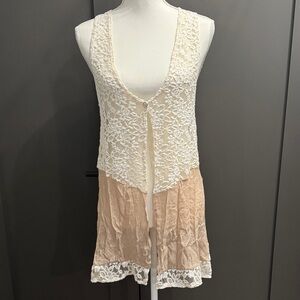 J Mode Elegant Lace Women's Chemise in Cream and Tan Sz M